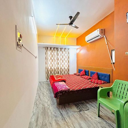 Shivalay Paying Guest House Варанасі Екстер'єр фото