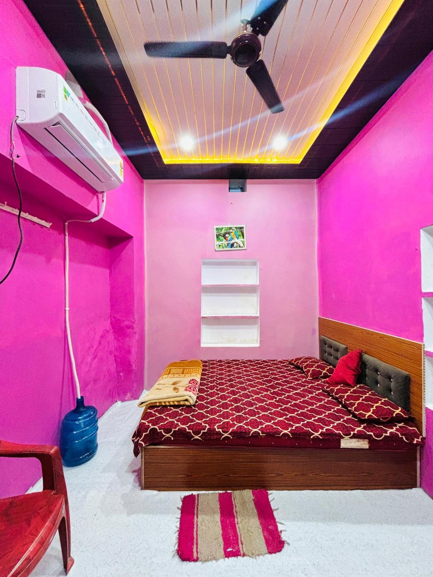 Shivalay Paying Guest House Варанасі Екстер'єр фото