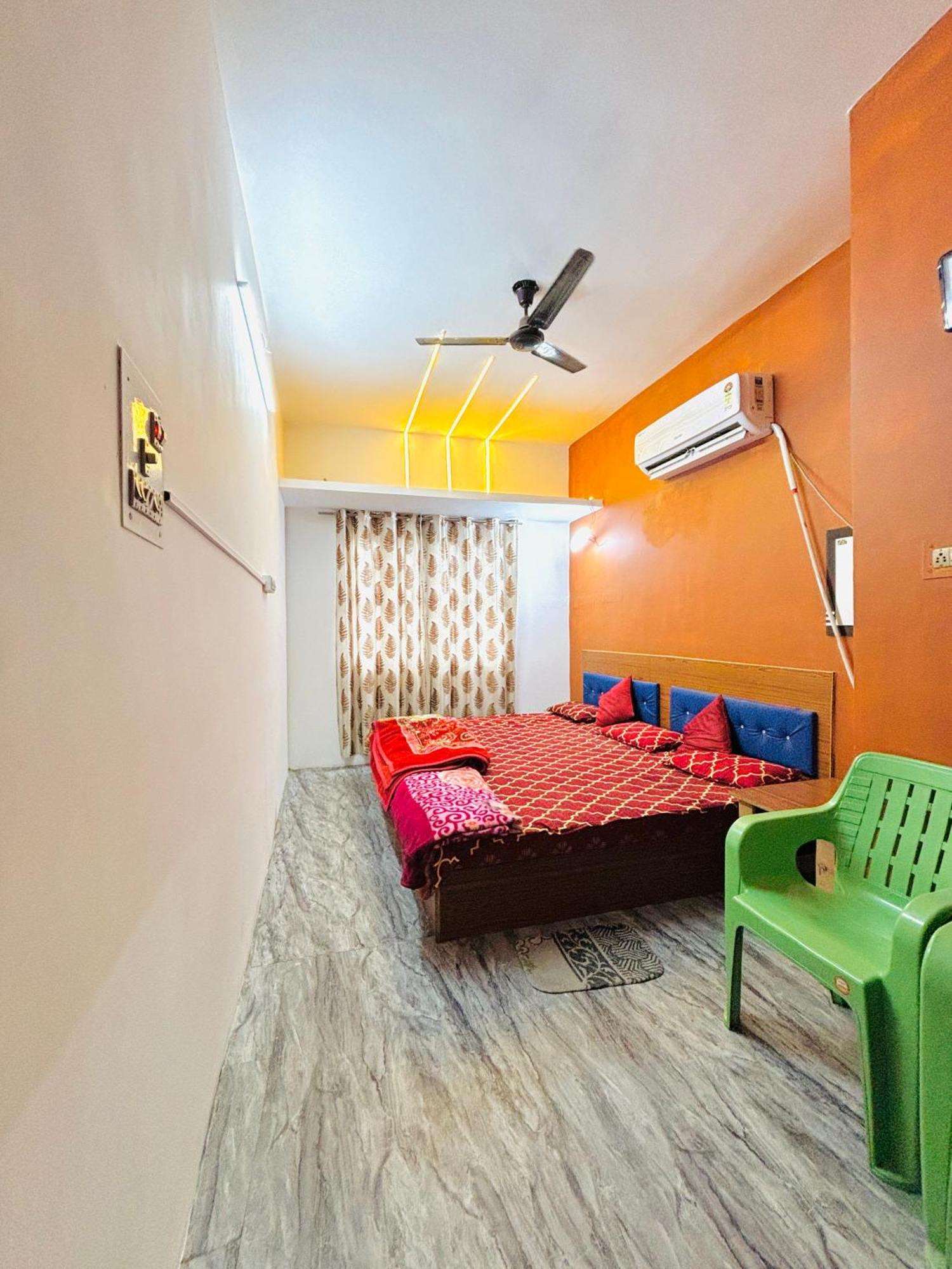 Shivalay Paying Guest House Варанасі Екстер'єр фото