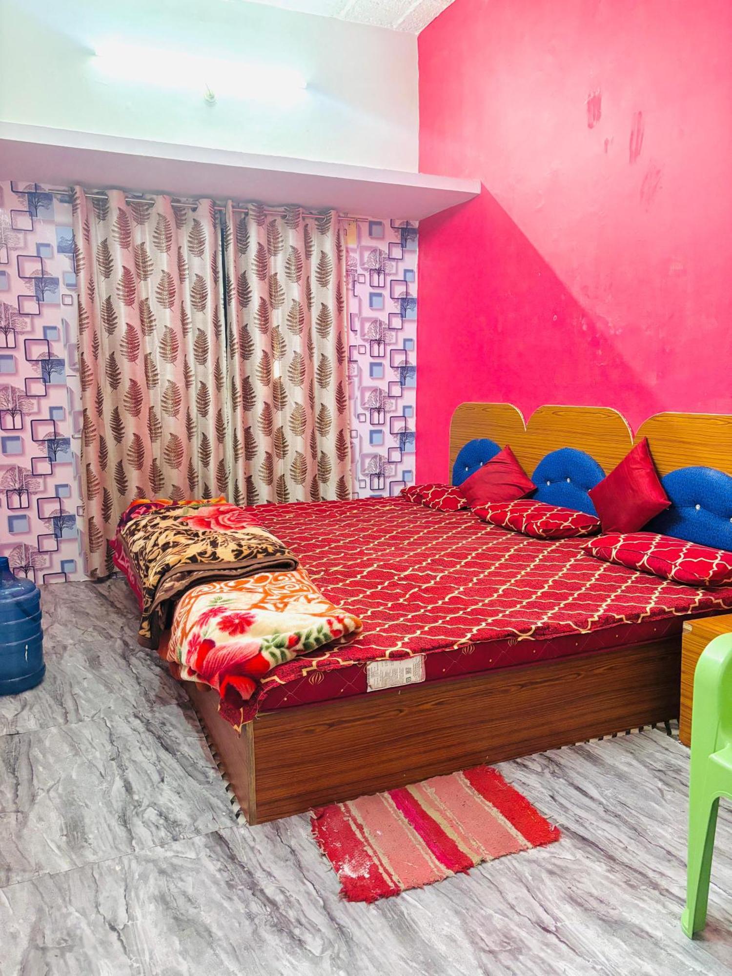 Shivalay Paying Guest House Варанасі Екстер'єр фото