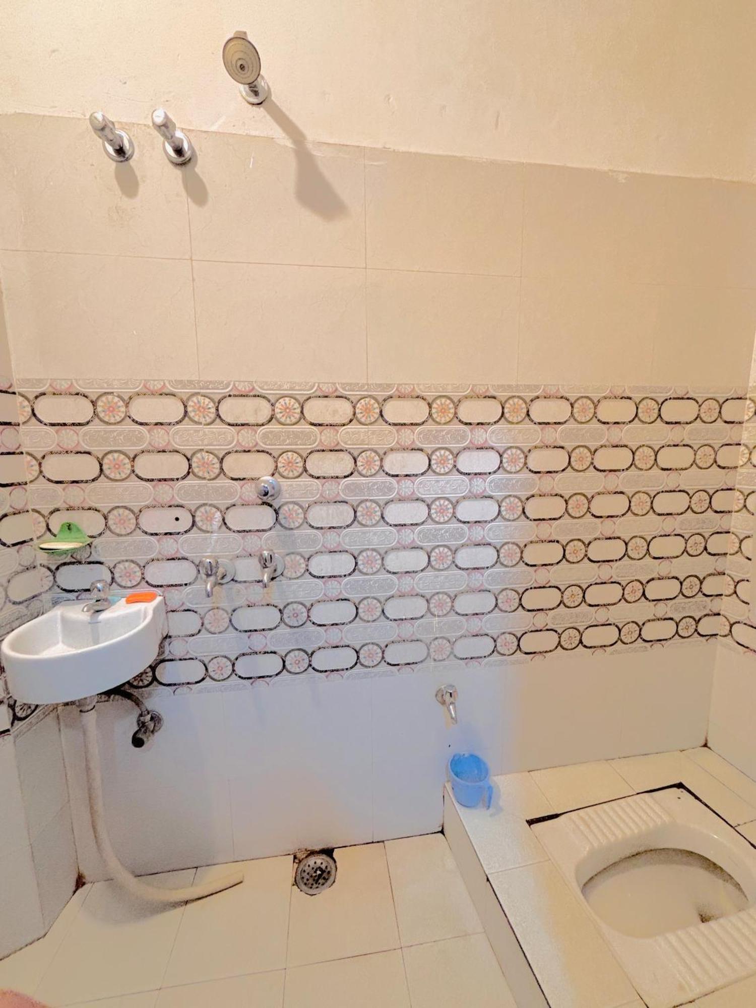 Shivalay Paying Guest House Варанасі Екстер'єр фото